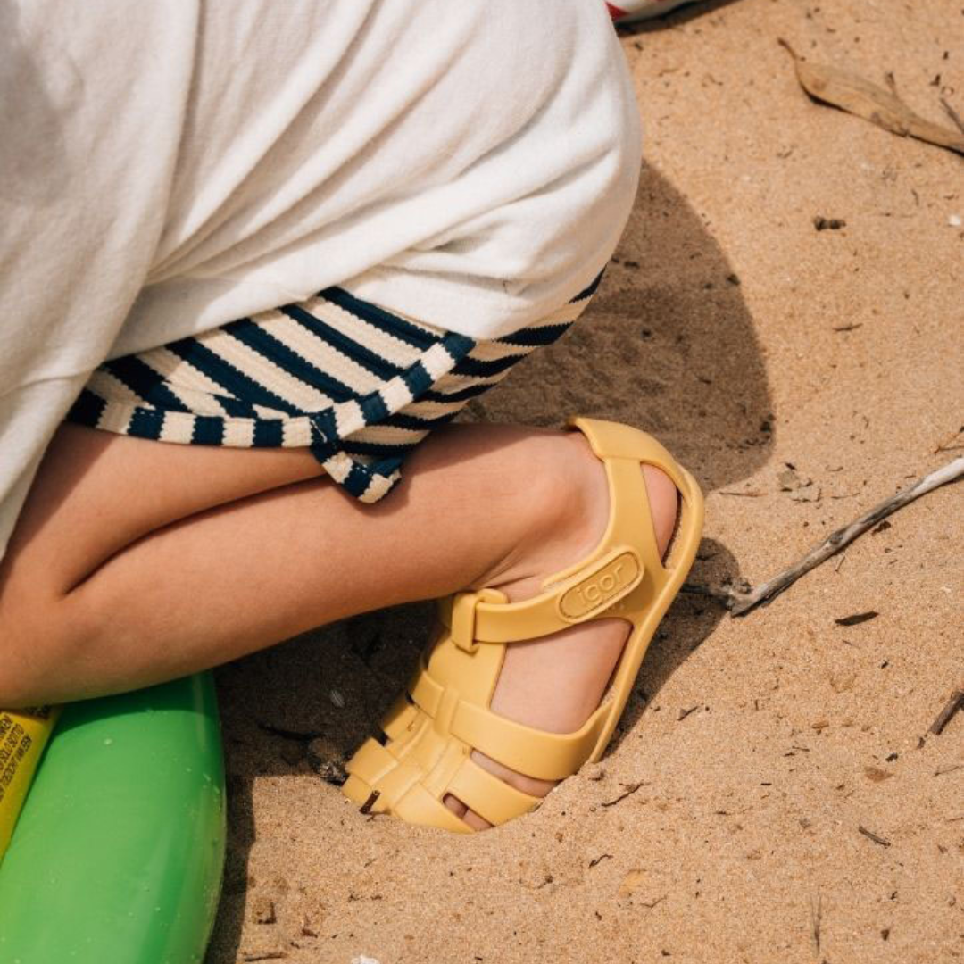 Sandalias Barefoot Nemo Solid Dijon Shuz 4