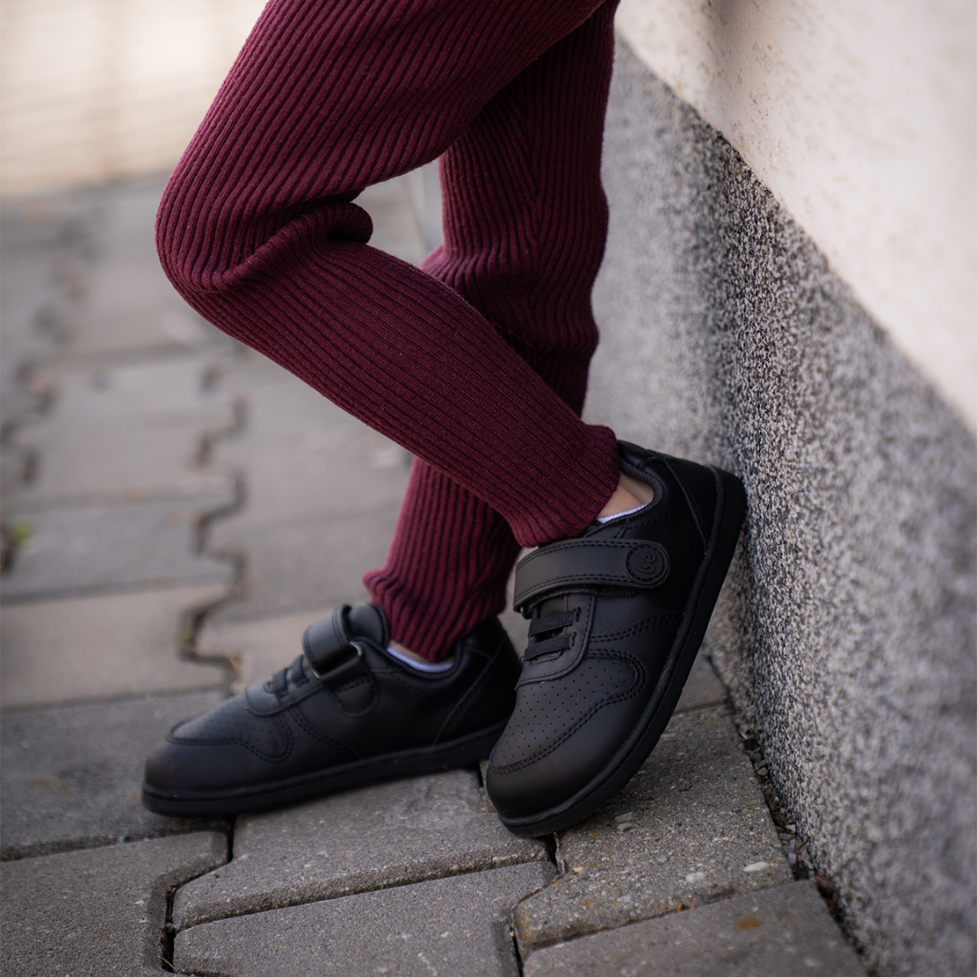 Shuz Tenis Barefoot Scoot Kids Black Belenka 8